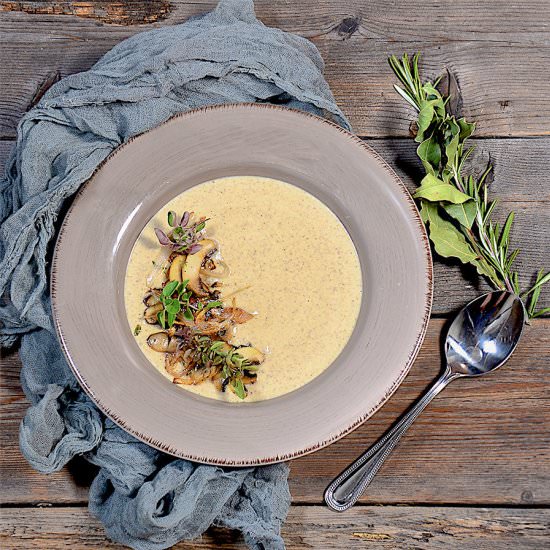 Mushroom soup with cream and herbs
