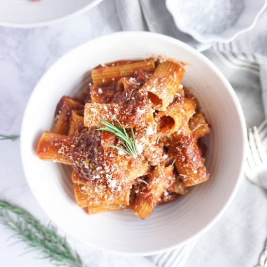 Beef short rib rigatoni