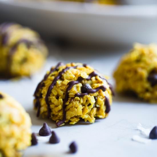 Turmeric  Almond  Coconut  Macaroon
