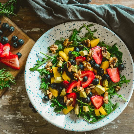 arugula and strawberry salad