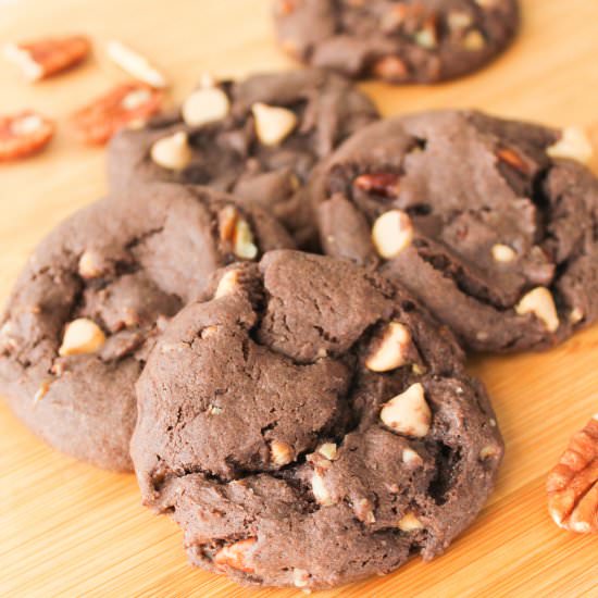 Chocolate Caramel Pecan Cookies