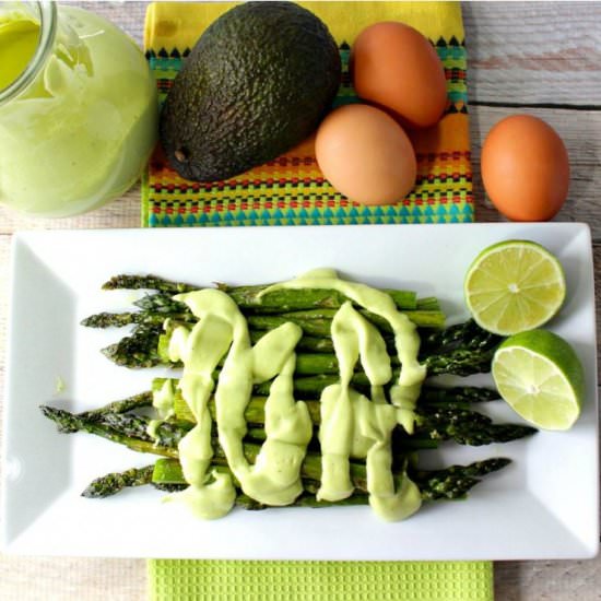 Creamy Avocado Hollandaise Sauce