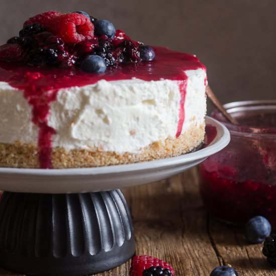 No Bake Mixed Berry Cheesecake