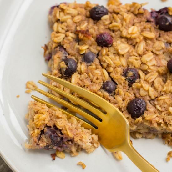 Healthy Blueberry Baked Oatmeal
