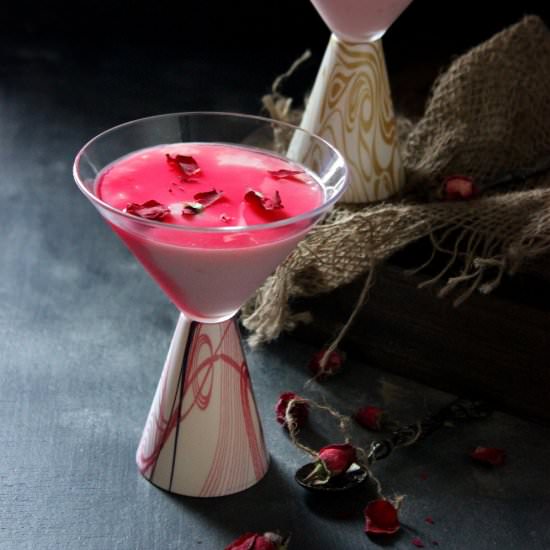 Eggless Rose Pudding