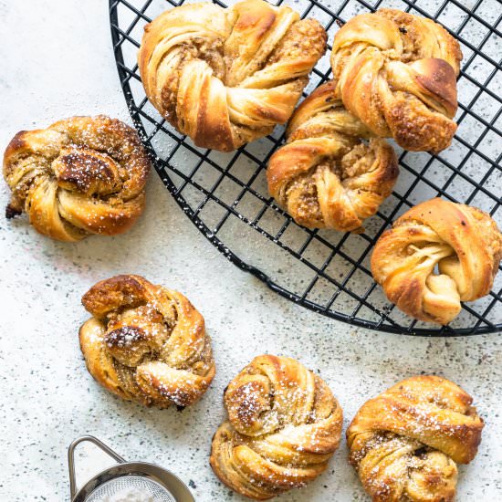 Walnut Cardamom Pastries