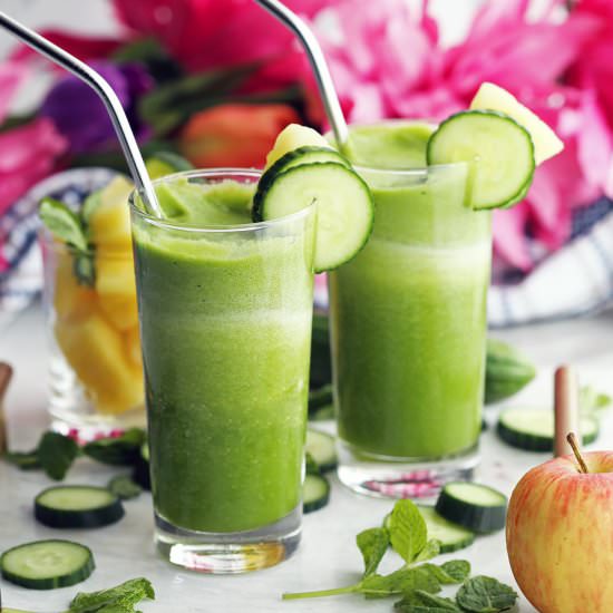Cucumber Mint Pineapple Smoothie