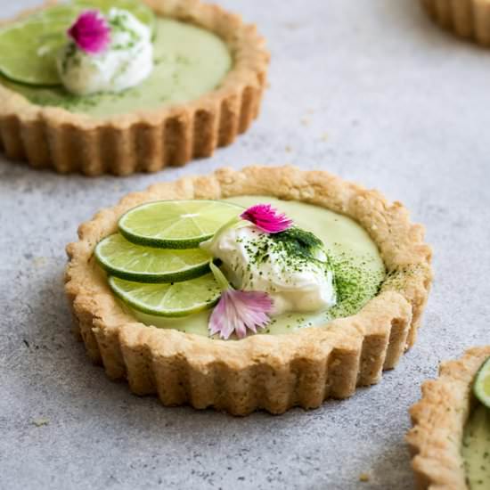 Vegan key lime mini pies