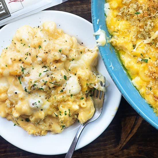 MILLION DOLLAR MAC AND CHEESE CASSEROLE