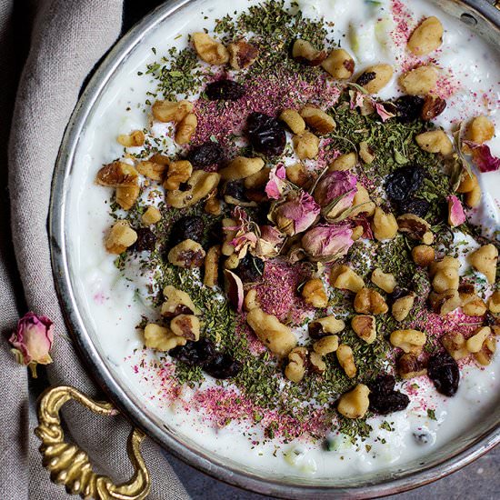 Mast o Khiar (Persian Yogurt dip)