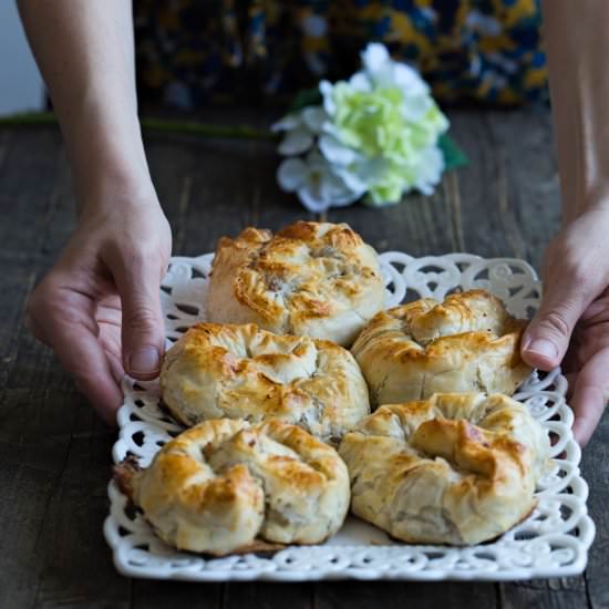 Minced Meat Filo Rolls