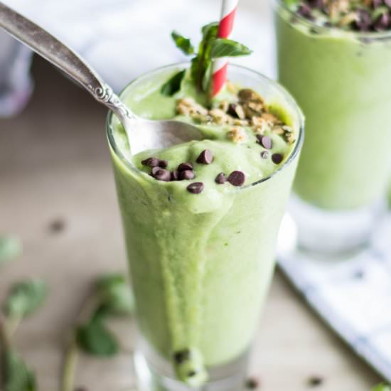 Chocolate Chip Mint Smoothie