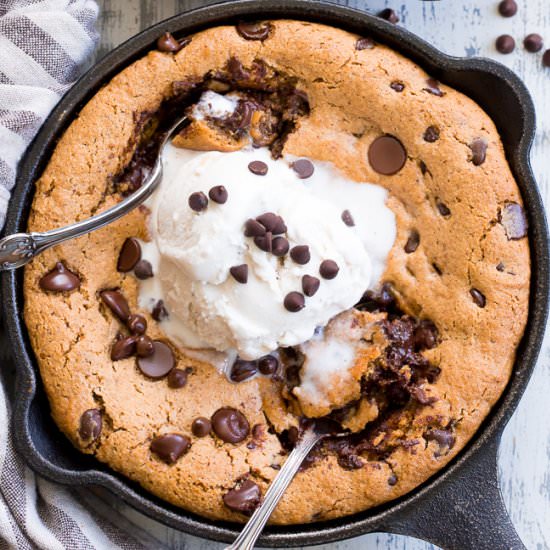 Paleo Chocolate Chip Skillet Cookie