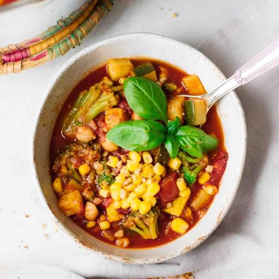 Easy Vegetarian Summer Chili