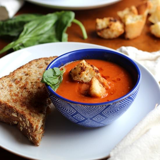 Creamy vegan tomato soup