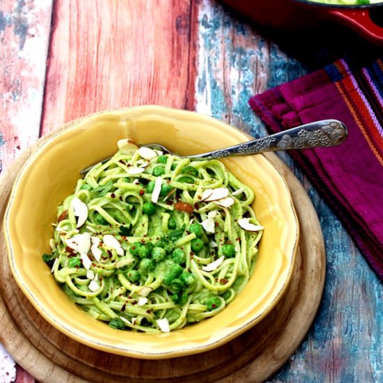 Green Pea and Almond Pesto