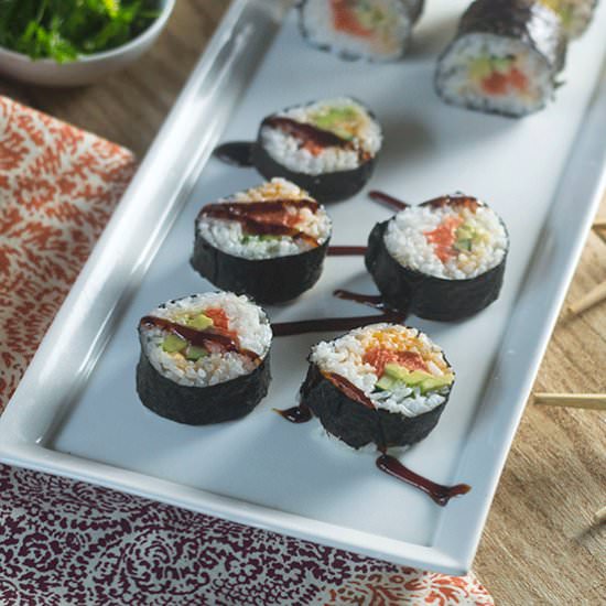 Spicy Salmon Maki Roll