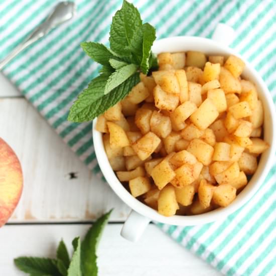 WARM STOVETOP CINNAMON APPLES