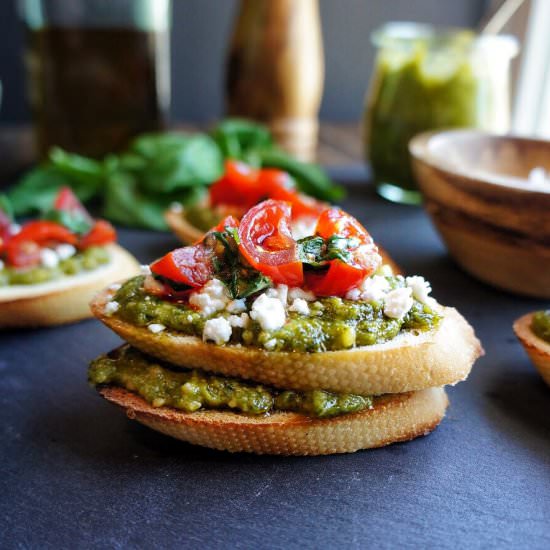 Tomato Bruschetta with Pesto