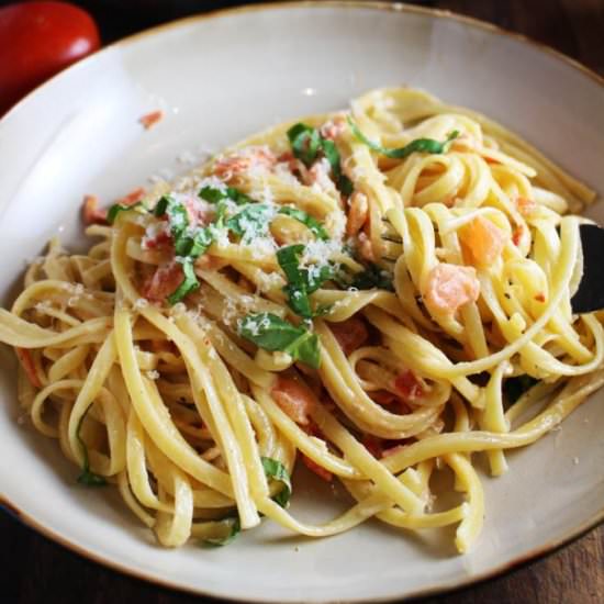 Pasta with Fresh Tomato Cream Sauce