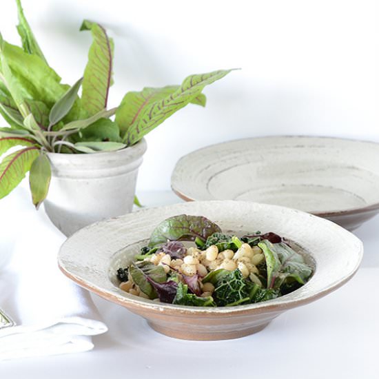 Beans and kale warm salad