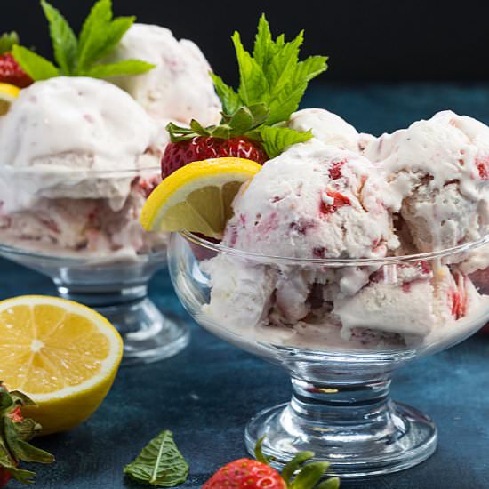 no-churn strawberry lemon ice cream