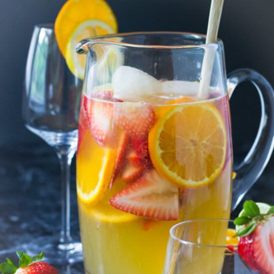 Summer White Sangria