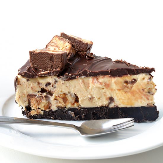 Snickers Peanut Butter Cheesecake
