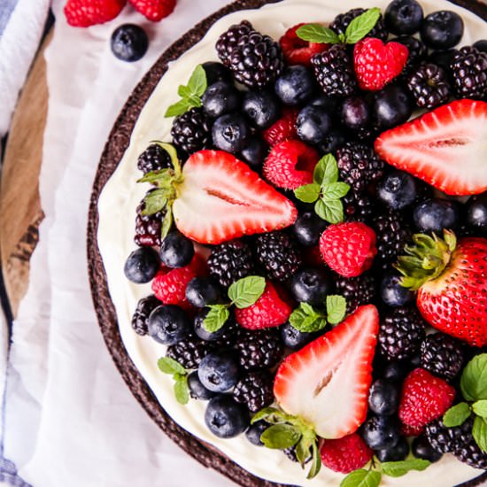 Very Berry Brownie Pizza