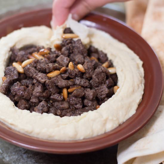 Hummus with Beef