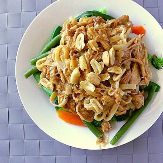 Crock-Pot Peanut Chicken