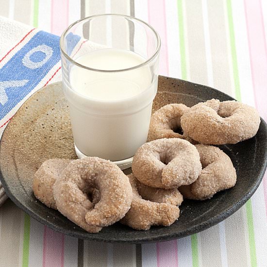 Italian Red Wine Doughnut Cookies