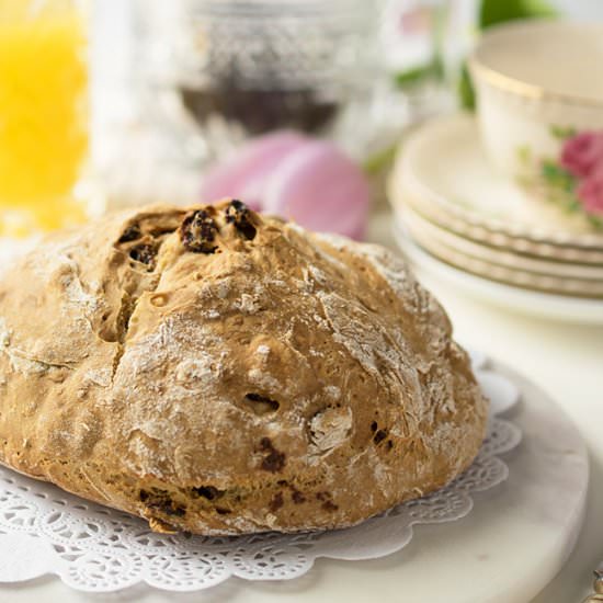 Quick Vegan Cinnamon Soda Bread