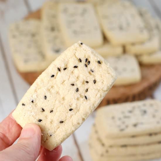 Tahini Shortbread Cookies