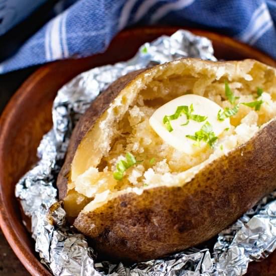 Crock Pot Baked Potatoes