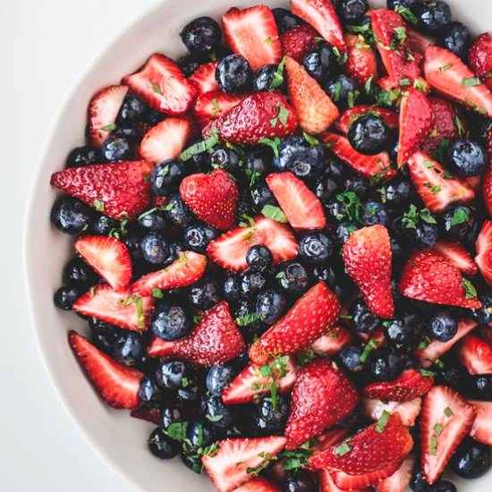 Lemon Berry Mint Salad