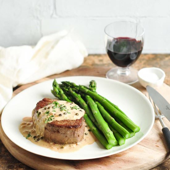 Steak with Peppercorn Sauce