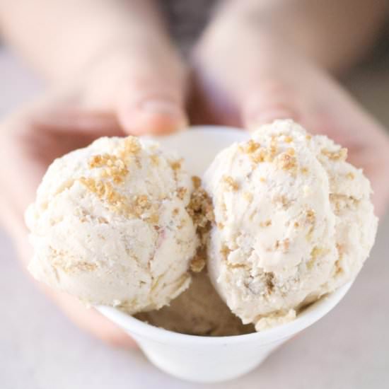 Rhubarb Crumble Ice Cream