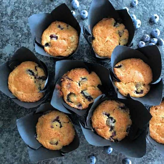 Cupcakes with smashed blueberries