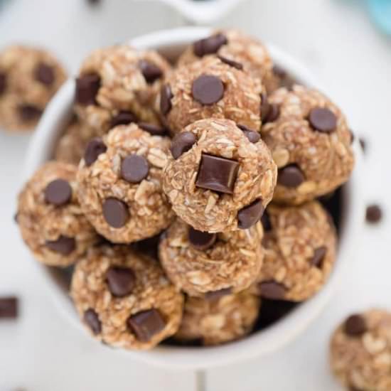 No Bake Peanut Butter Energy Bites