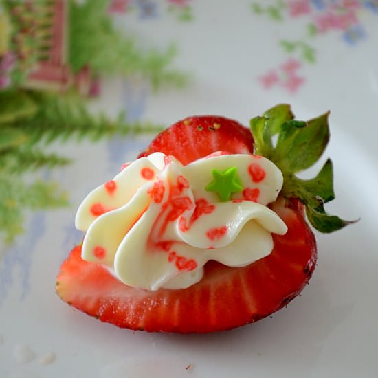 Strawberry Cream Cheese Bites