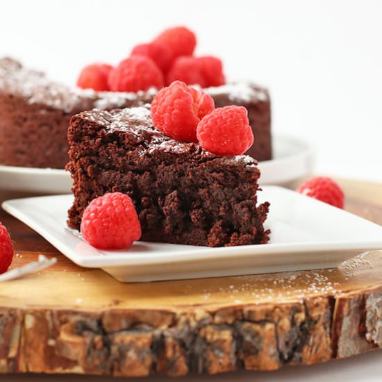 Vegan Flourless Chocolate Cake