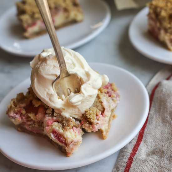 Strawberry Rhubarb Cheesecake Bars