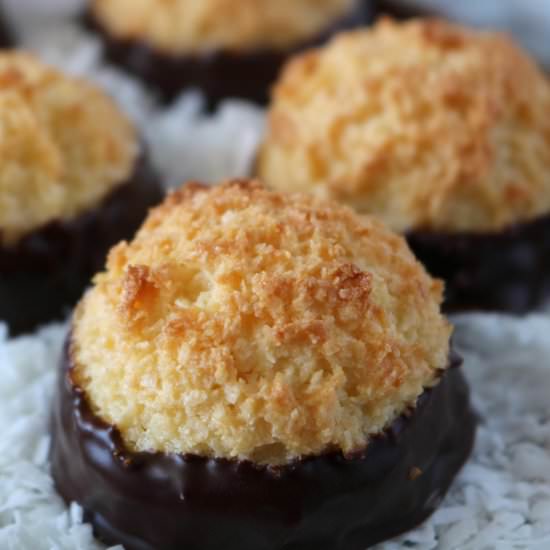 Easy Coconut Macaroons