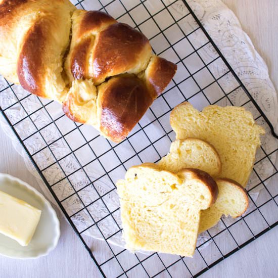 Braided brioche loaf