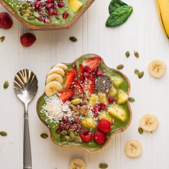 Green Goddess Detox Smoothie Bowl