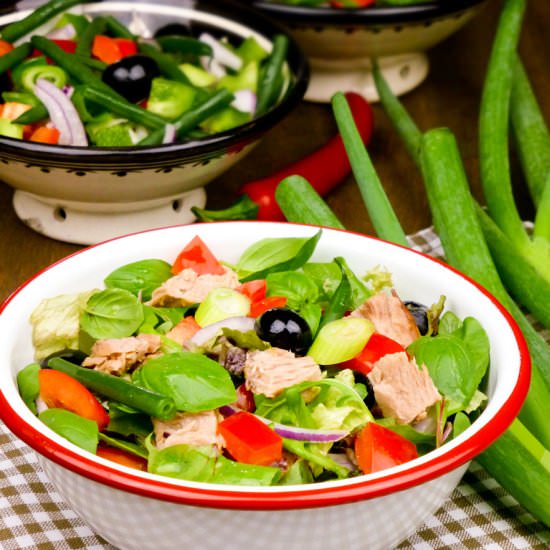 Mediterranean tuna salad