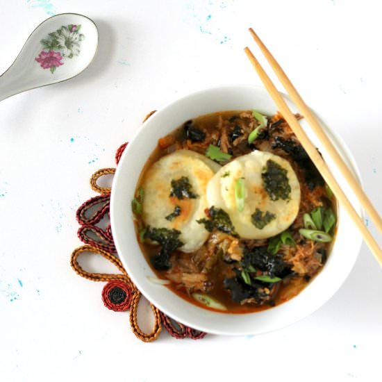 Kimchi Soup with Seaweed and Mochi