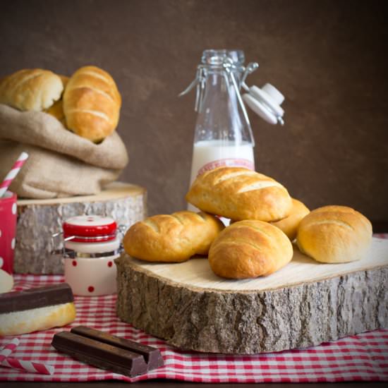 MILK BUNS