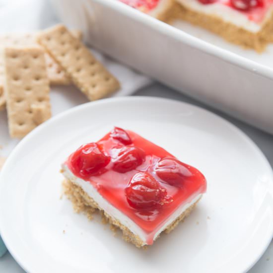 No Bake Cherry Cheesecake Dessert